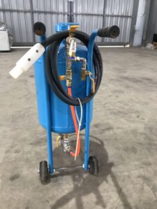 May ban cat kho co gia thanh thap hon may ban cat uot