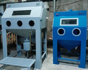 May ban cat nuoc su dung hon hop cat va nuoc lam sach be mat vat lieu