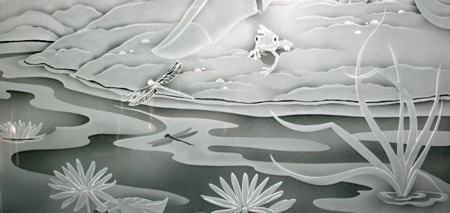 Phun cat kinh cuong luc duoc su dung pho bien trong trang tri nghe thuat